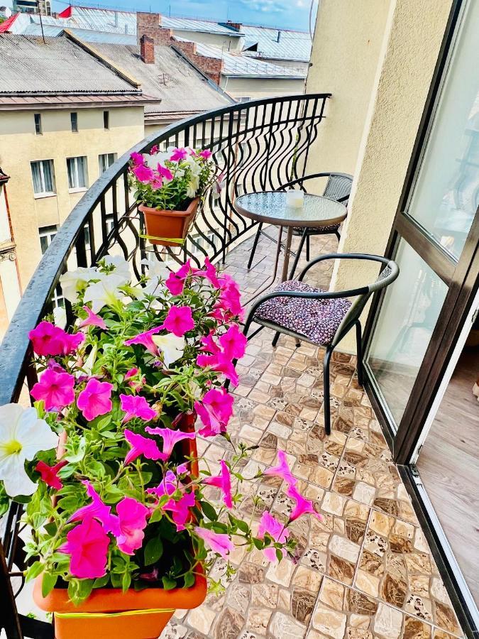 Apartaments Sichovyh Strilciv 68A Ivano-Frankivsk Exterior photo